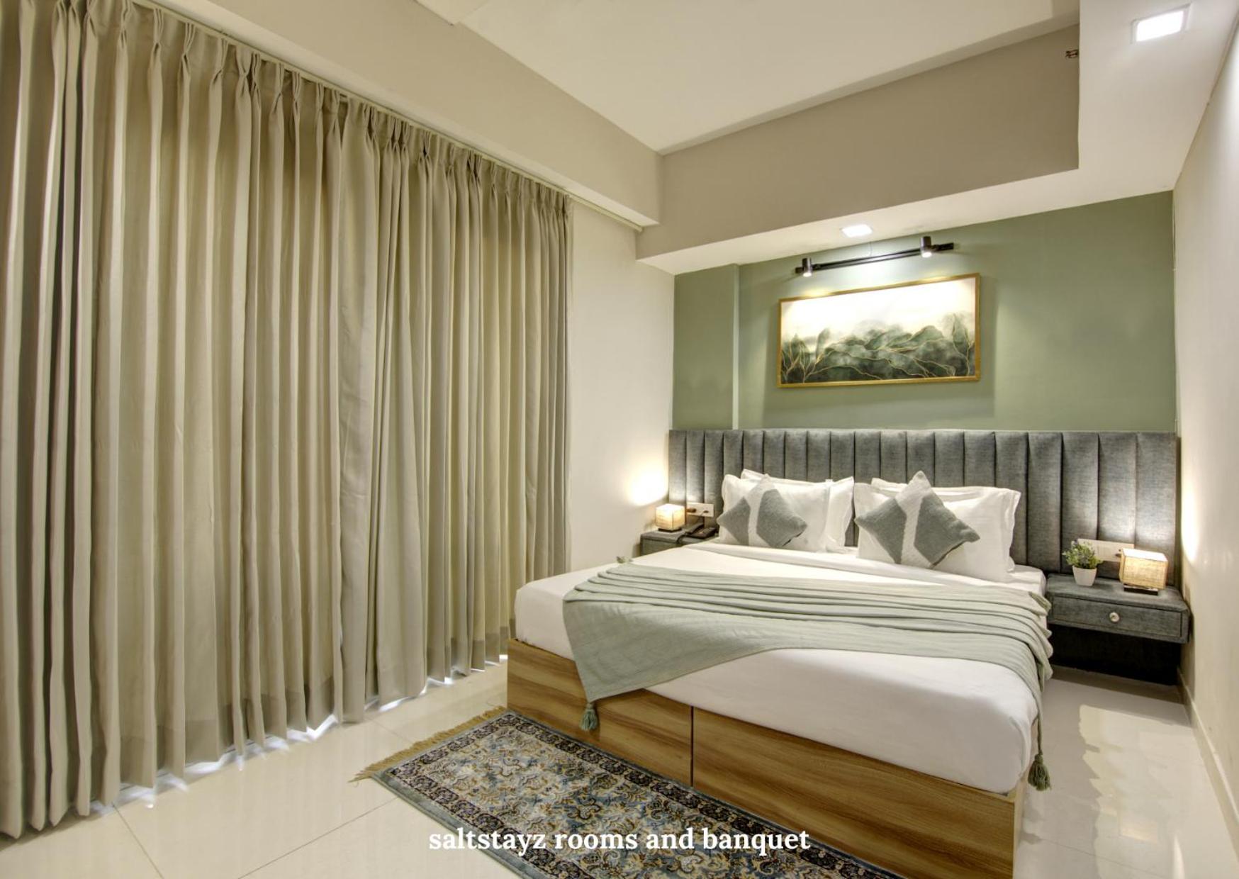 Saltstayz Premier Executive Serviced Apartment - Golf Course Extension Road Гургаон Экстерьер фото