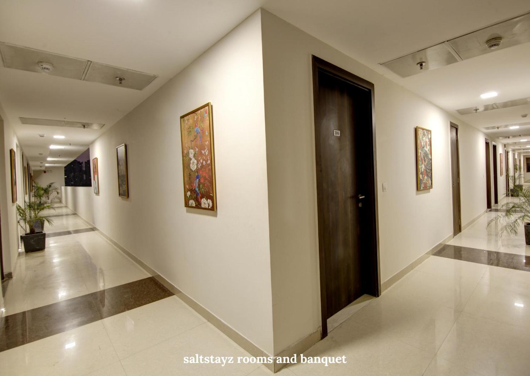 Saltstayz Premier Executive Serviced Apartment - Golf Course Extension Road Гургаон Экстерьер фото