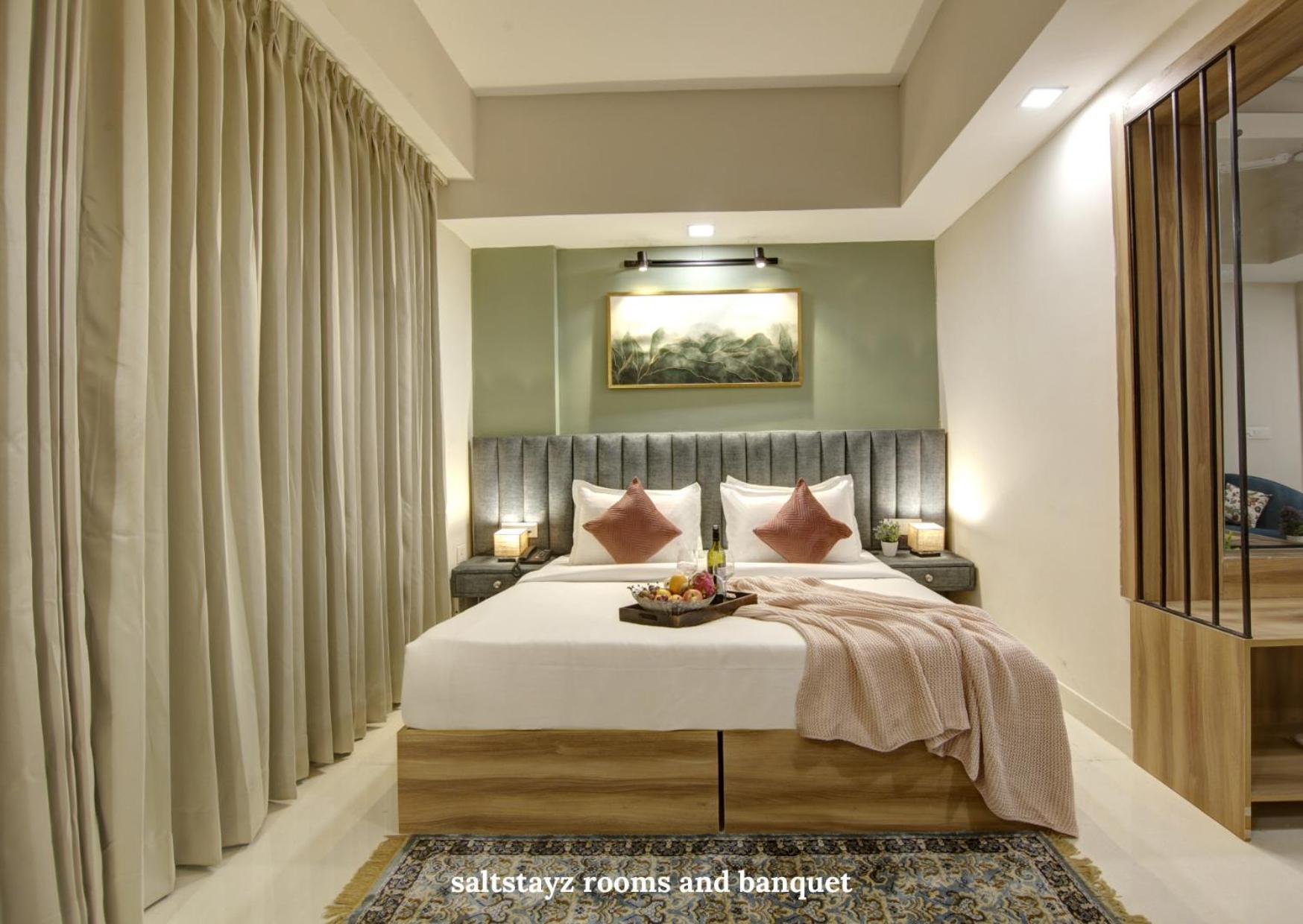 Saltstayz Premier Executive Serviced Apartment - Golf Course Extension Road Гургаон Экстерьер фото